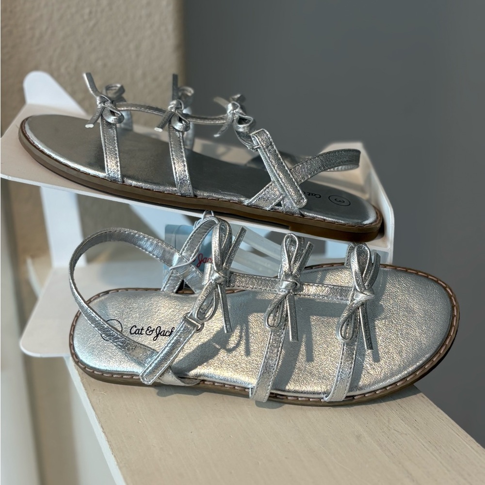 Cat & Jack  Girls Summer Sandals Silver Aria Youth Size 3Y